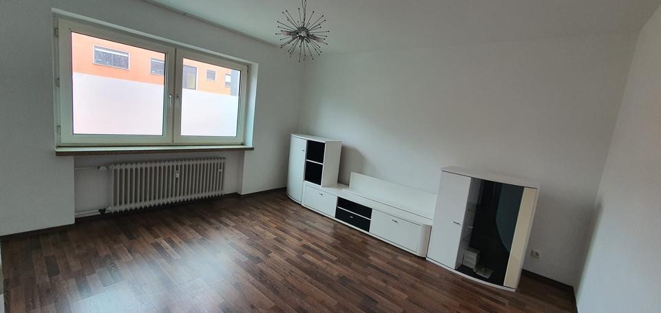 Etagenwohnung Duisburg Rheinhausen - 3 Zimmer, 700&euro; | Angebot:23629323