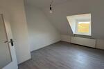 Dachgeschoßwohnung Gelsenkirchen - 3.5 Zimmer, 69 m&sup2;, 490&euro; | Angebot:26610407