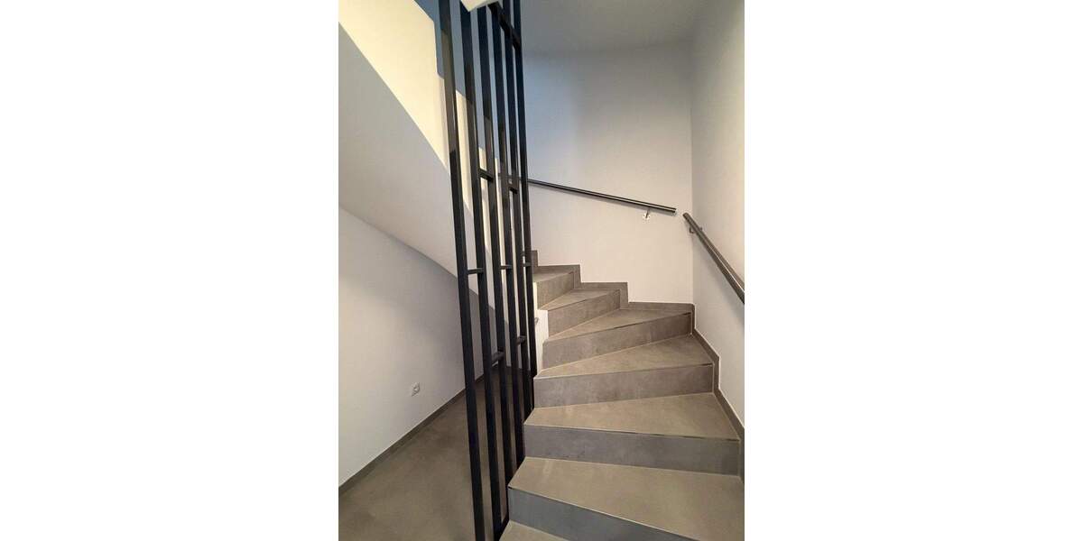 Reihenmittelhaus Ofenbach Bieber - 7 Zimmer, 200 m&sup2;, 3.000&euro; | Angebot:24031809