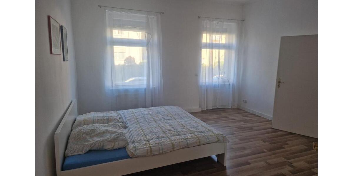 Erdgeschoßwohnung Berlin Steglitz-Zehlendorf - 4 Zimmer, 104 m&sup2;, 2.000&euro; | Angebot:26029801