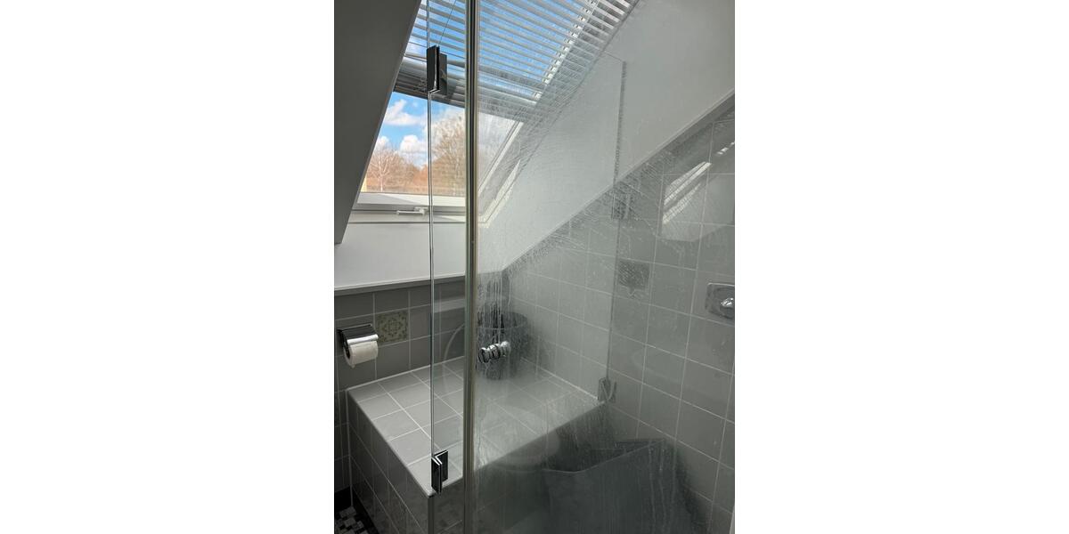 Dachgeschoßwohnung Stuttgart Feuerbach - 1 Zimmer, 28 m&sup2;, 900&euro; | Angebot:26698174