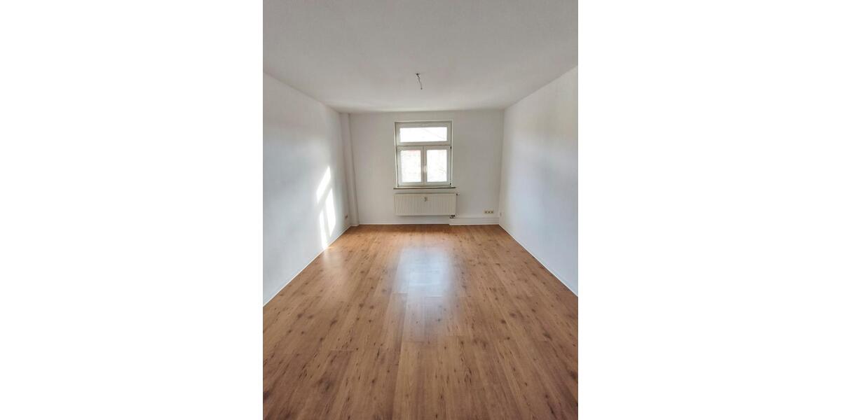 Etagenwohnung Pirna - 2 Zimmer, 61 m&sup2;, 439&euro; | Angebot:25902815