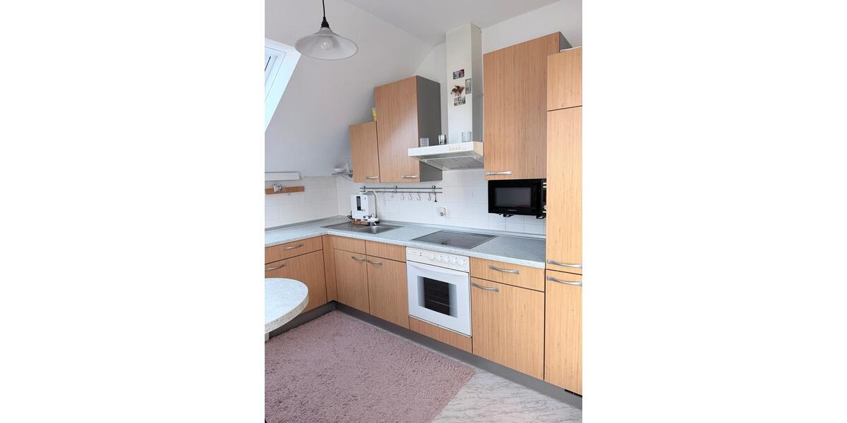 Dachgeschoßwohnung Weißdorf - 2 Zimmer, 75 m&sup2;, 550&euro; | Angebot:26296528