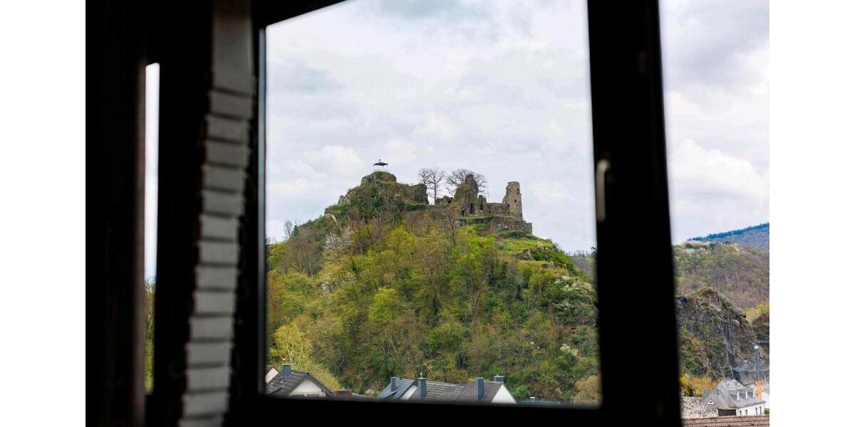 Dachgeschoßwohnung Altenahr - 3 Zimmer, 95 m&sup2;, 800&euro; | Angebot:25550864