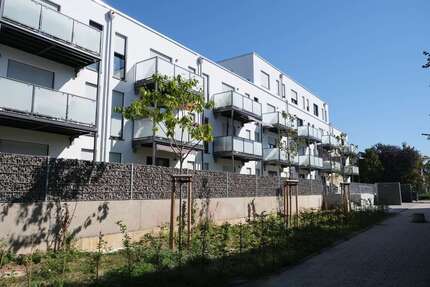 Wohnung Neu-Isenburg Isenburg - 2 Zimmer, 73 m&sup2;, 1.200&euro; | Angebot:27112071