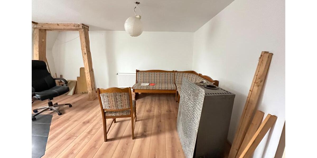 Dachgeschoßwohnung Seifhennersdorf - 2 Zimmer, 50 m&sup2;, 398&euro; | Angebot:25839938