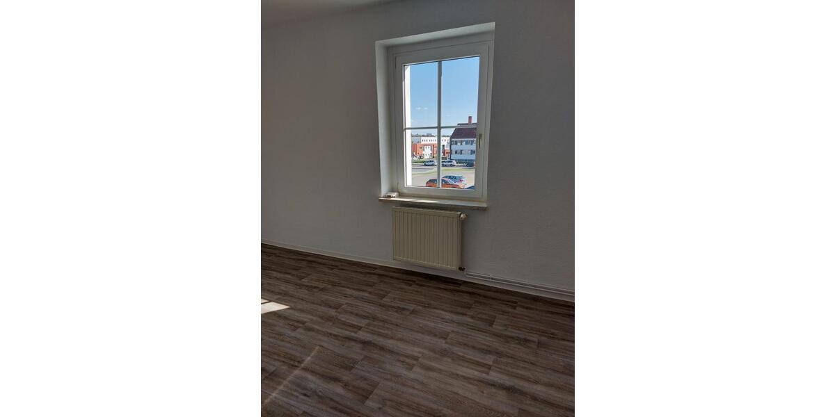 Erdgeschoßwohnung Braunsbedra - 3 Zimmer, 63 m&sup2;, 380&euro; | Angebot:26335770