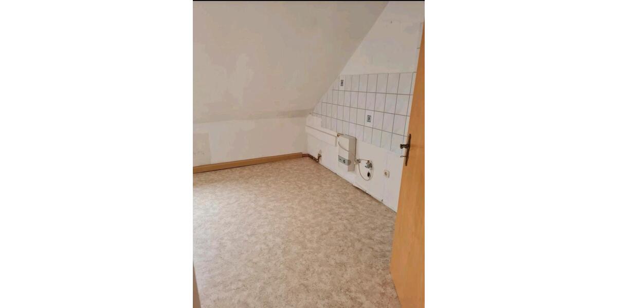 Dachgeschoßwohnung Niederfischbach - 3 Zimmer, 84 m&sup2;, 800&euro; | Angebot:24639748