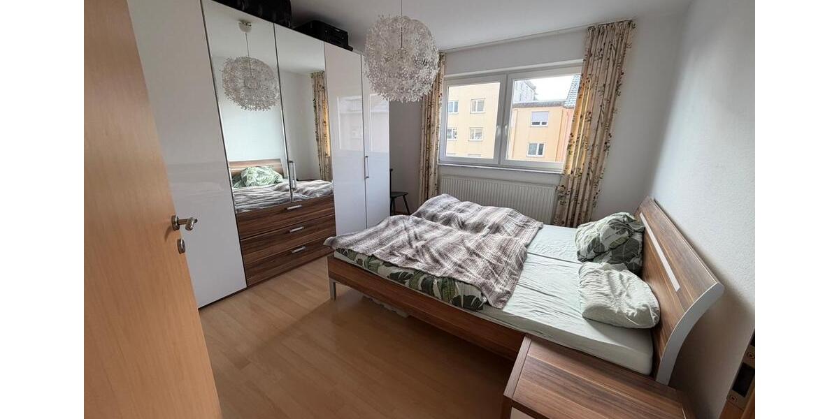 Schöne, helle 3-Zimmer-Wohnung mit Balkon in zentraler Lage 3 zimmer
