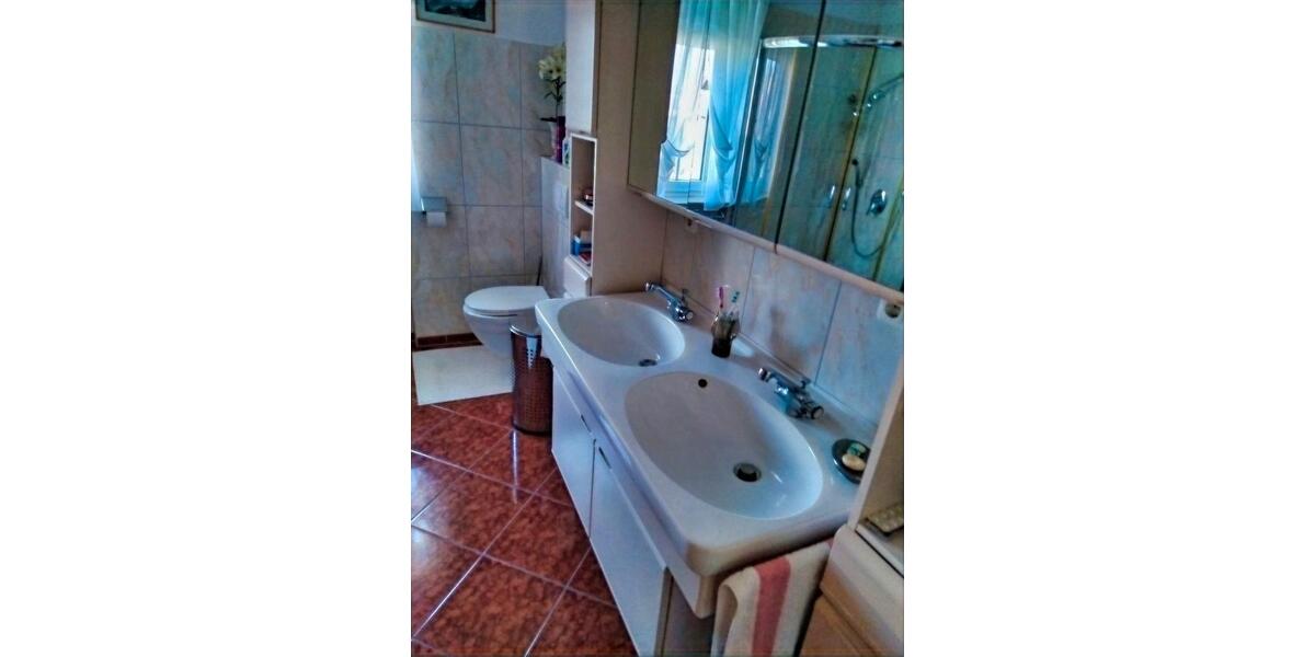 Dachgeschoßwohnung Haßfurt - 3 Zimmer, 95 m&sup2;, 990&euro; | Angebot:24887384