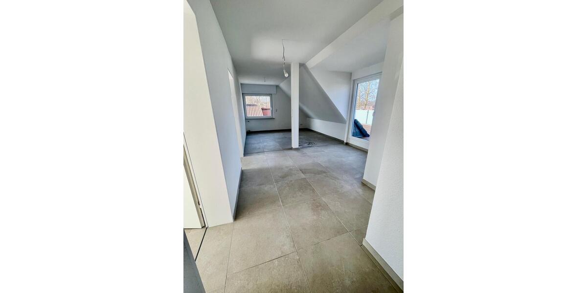 Dachgeschoßwohnung Erwitte - 3 Zimmer, 89 m&sup2;, 1.095&euro; | Angebot:26201624
