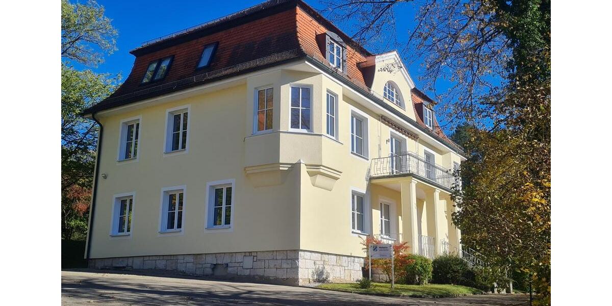 Großzügige, helle 4-Zimmer-Wohnung in Riedenburg 4 zimmer