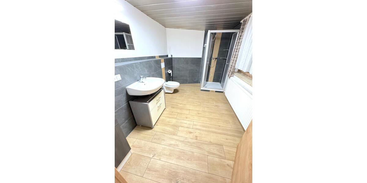 Etagenwohnung Landau an der Isar - 1 Zimmer, 25 m&sup2;, 450&euro; | Angebot:24976719