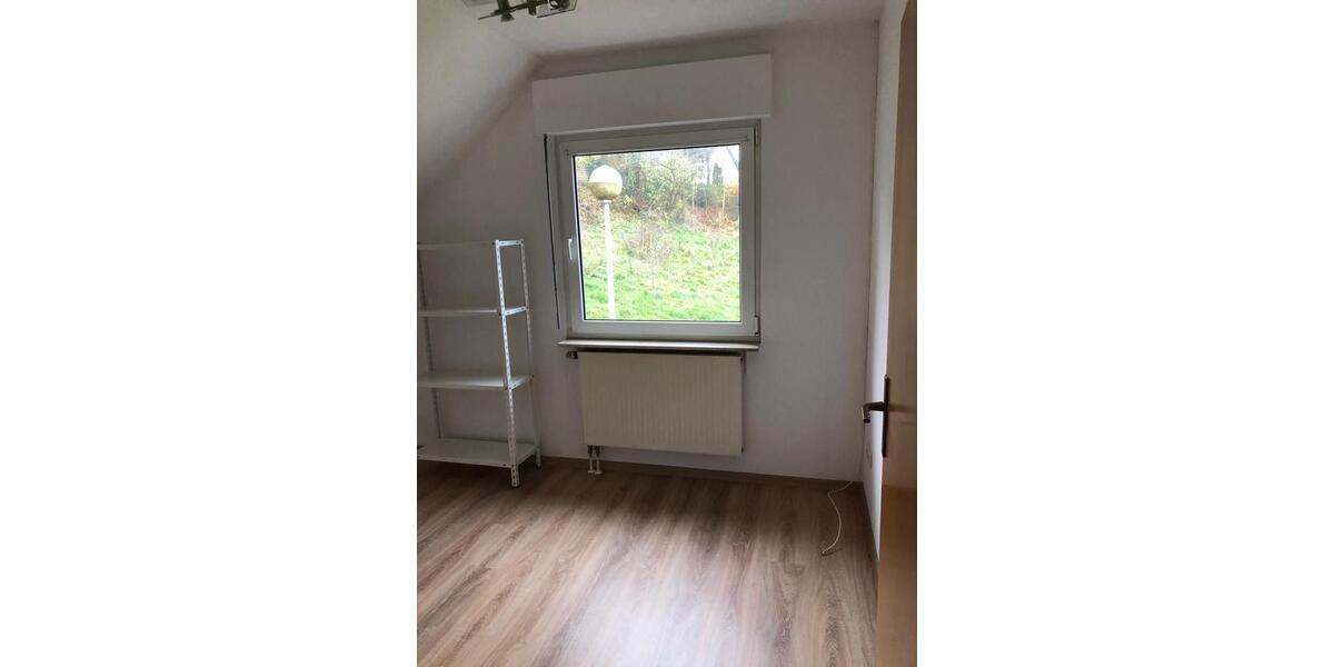 Etagenwohnung Balzhausen - 4 Zimmer, 110 m&sup2;, 970&euro; | Angebot:26413787