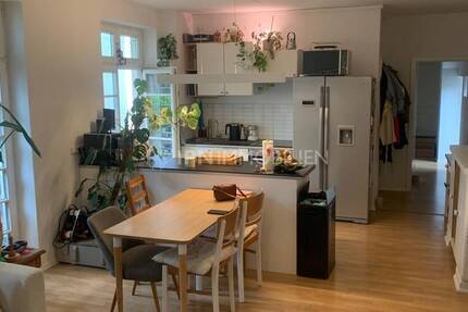 RESERVIERT!!! 3-Zimmer Etagenwohnung mit Balkon und Einbauküche in der östlichen Altstadt