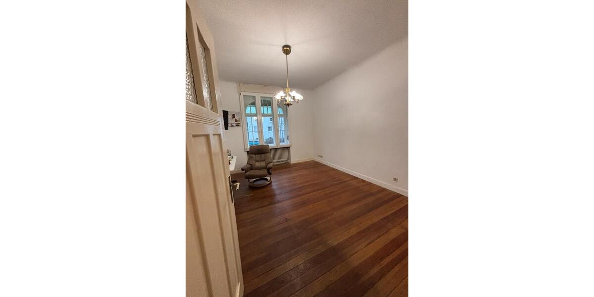 Erdgeschoßwohnung Neunkirchen Kohlhof - 5 Zimmer, 129 m&sup2;, 1.100&euro; | Angebot:24746988