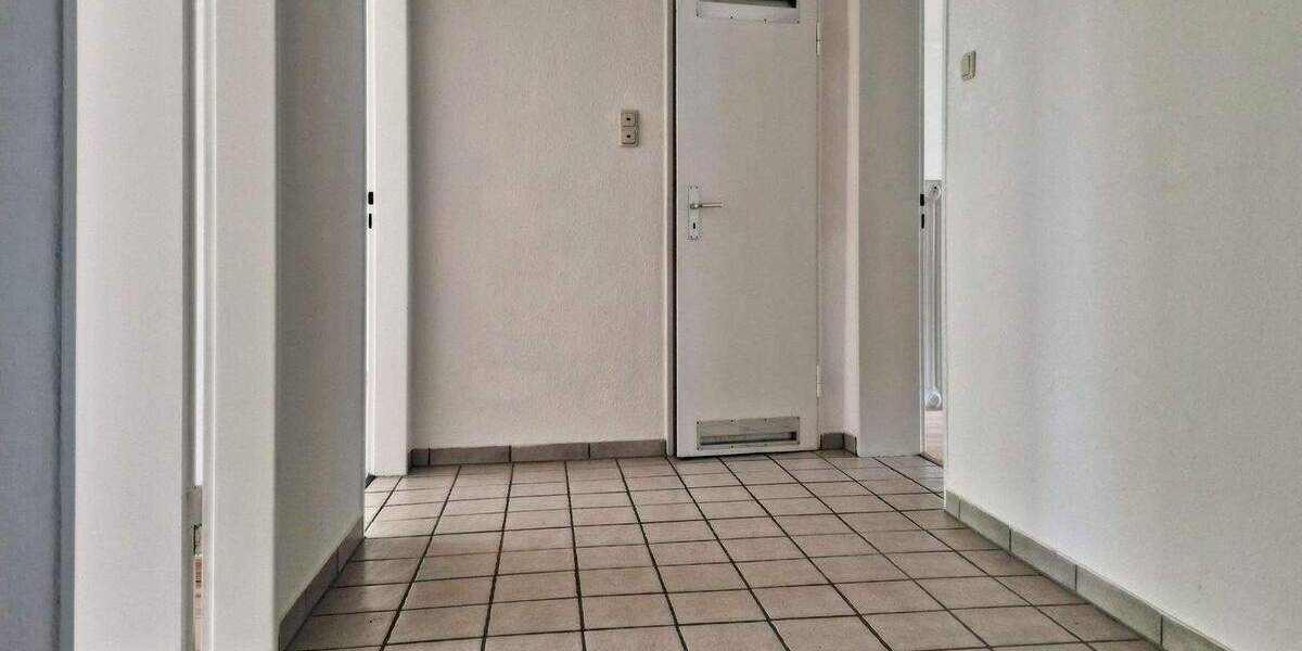 Etagenwohnung Kassel West - 3 Zimmer, 77 m&sup2;, 795&euro; | Angebot:24367370