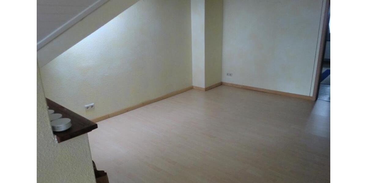 Dachgeschoßwohnung Kastellaun - 3.5 Zimmer, 90 m&sup2;, 660&euro; | Angebot:26144552