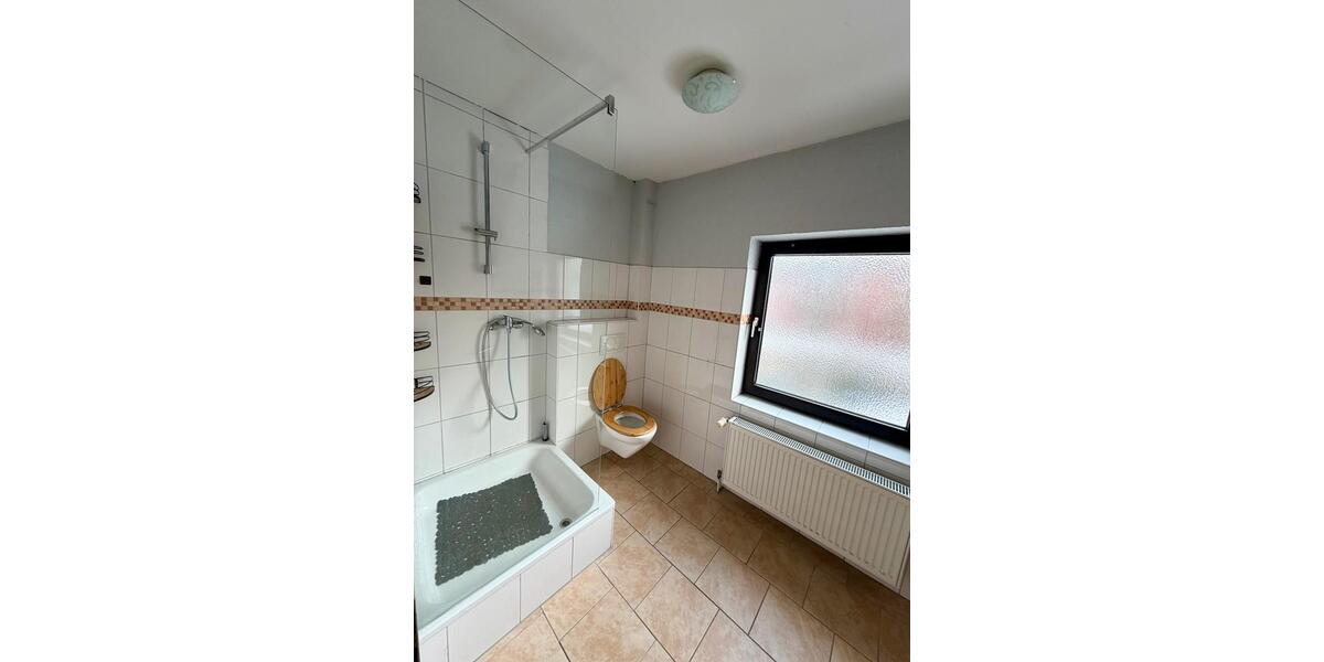 Einfamilienhaus Schleswig - 7 Zimmer, 120 m&sup2;, 1.600&euro; | Angebot:26004435