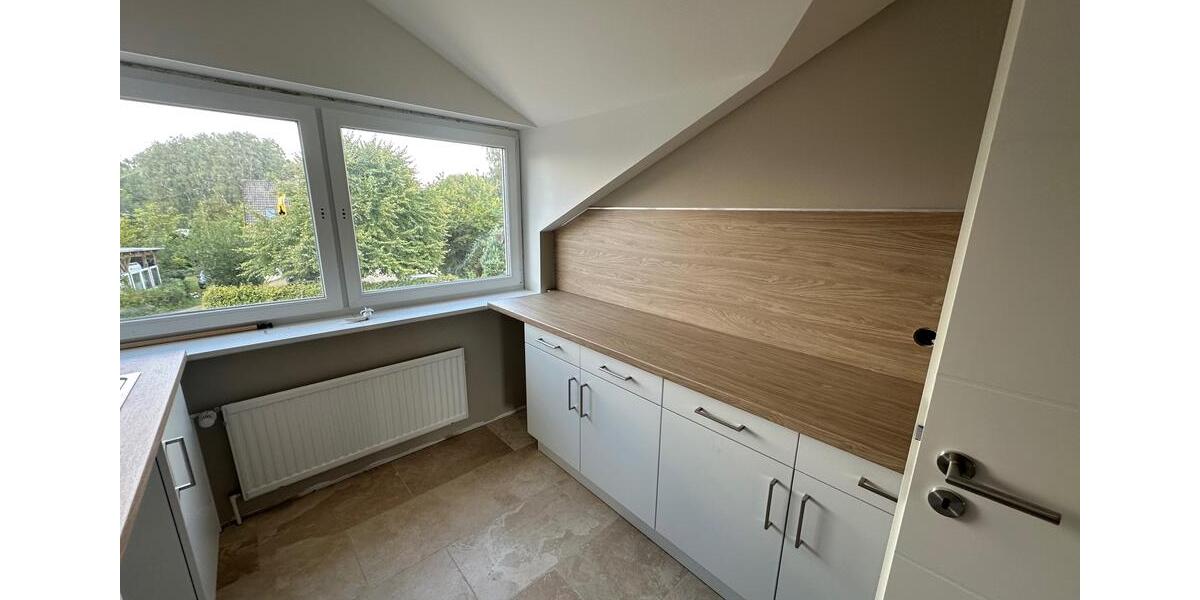 Etagenwohnung Kiel Russee - 3 Zimmer, 120 m&sup2;, 1.490&euro; | Angebot:24782421