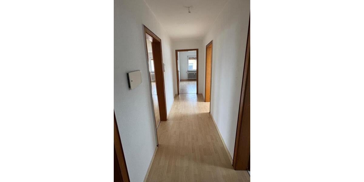 Dachgeschoßwohnung Wetzlar Naunheim - 4 Zimmer, 97 m&sup2;, 825&euro; | Angebot:25082769