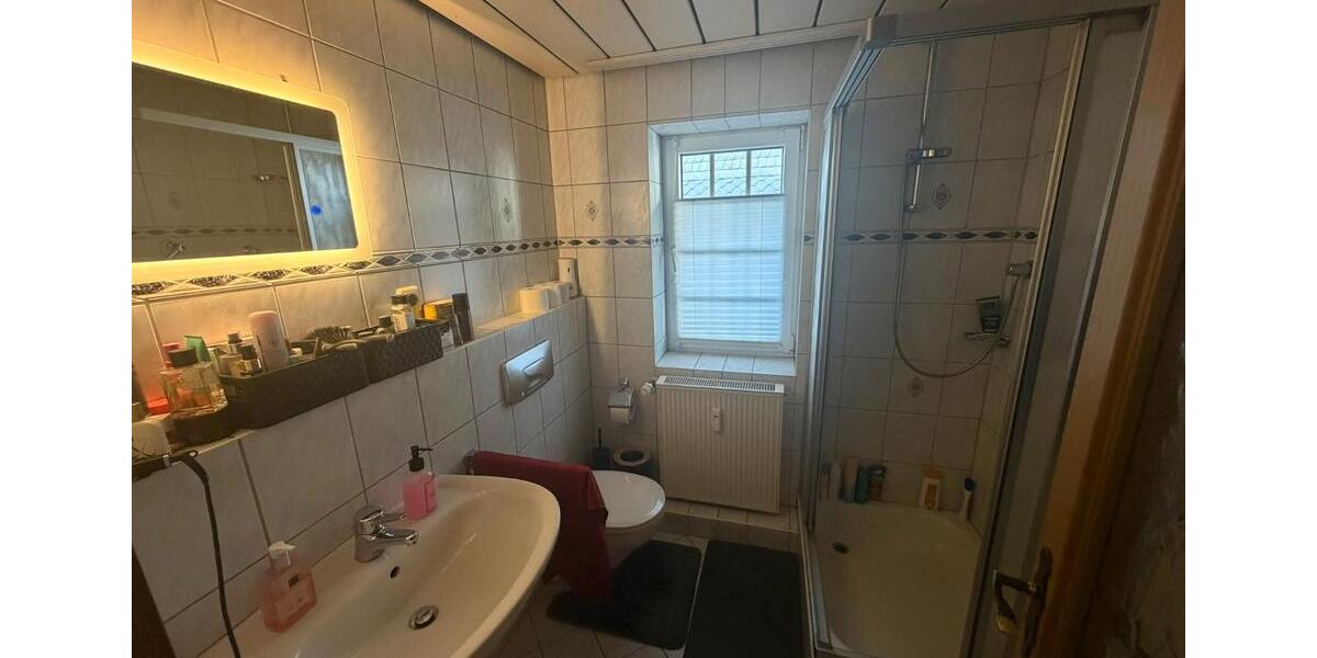 Etagenwohnung Bad Laasphe - 4 Zimmer, 80 m&sup2;, 440&euro; | Angebot:27596221