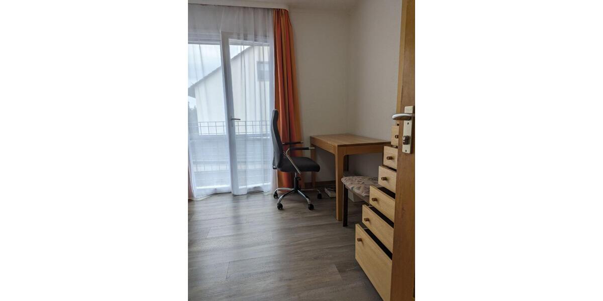 Zimmer in einer Wohngemeinschaft unbefristet zu vermieten 1 zimmer