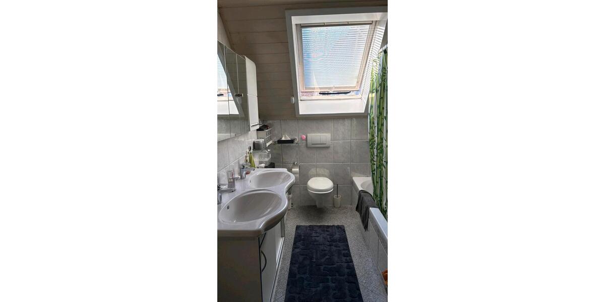 Dachgeschoßwohnung Schömberg - 5 Zimmer, 106 m&sup2;, 990&euro; | Angebot:25350426