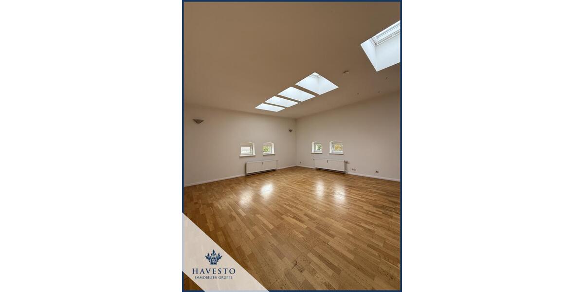 Wunderschöne 5-Raum Wohnung Inklusive neuer Einbauküche, Stellplatz & Option auf Gartenfläche! 5 zimmer