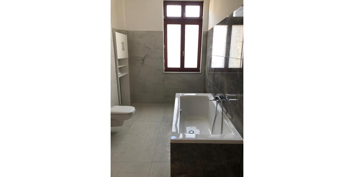 Hochparterre Heidenau - 3 Zimmer, 93 m&sup2;, 1.024&euro; | Angebot:25942751