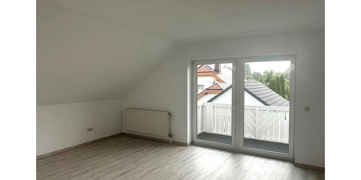Etagenwohnung Wunsiedel - 4 Zimmer, 100 m&sup2;, 795&euro; | Angebot:23600045