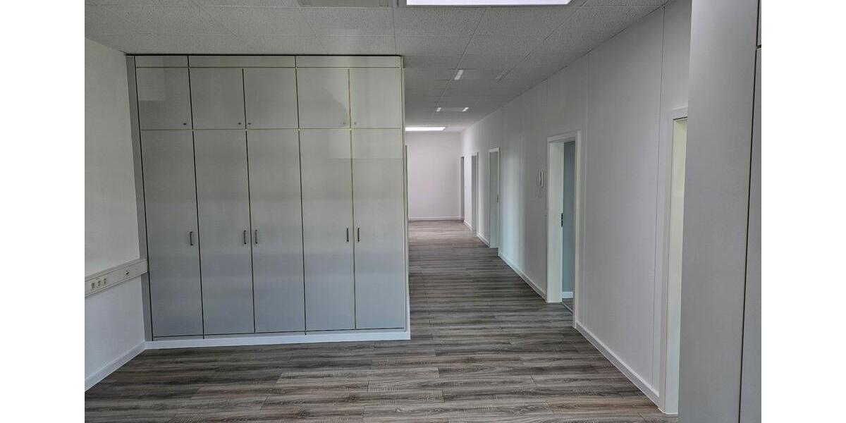 Gewerbeobjekt Bad Nauheim - 2.500&euro; | Angebot:24534813