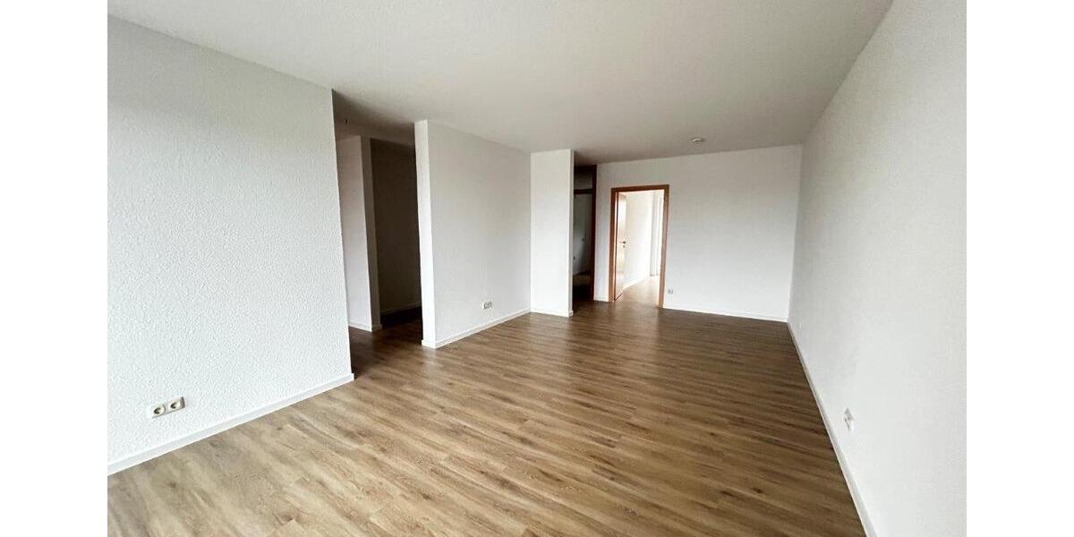 Erdgeschoßwohnung Zwickau Zwickau-West - 3 Zimmer, 71 m&sup2;, 580&euro; | Angebot:25974100