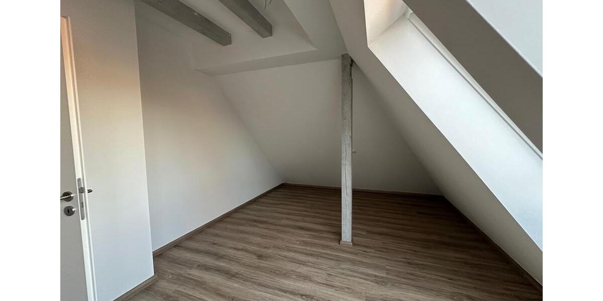 Dachgeschoßwohnung Radebeul - 2 Zimmer, 52 m&sup2;, 665&euro; | Angebot:26295522