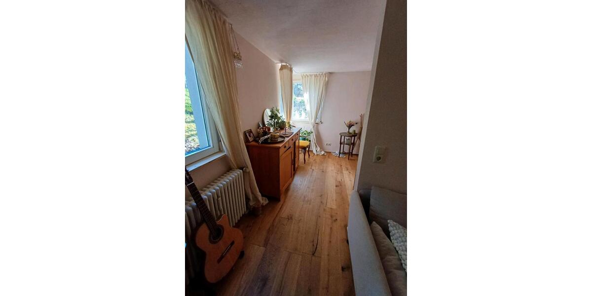 Wohnen auf Zeit Freiburg im Breisgau Ebnet - 1.5 Zimmer, 45 m&sup2;, 900&euro; | Angebot:26553479