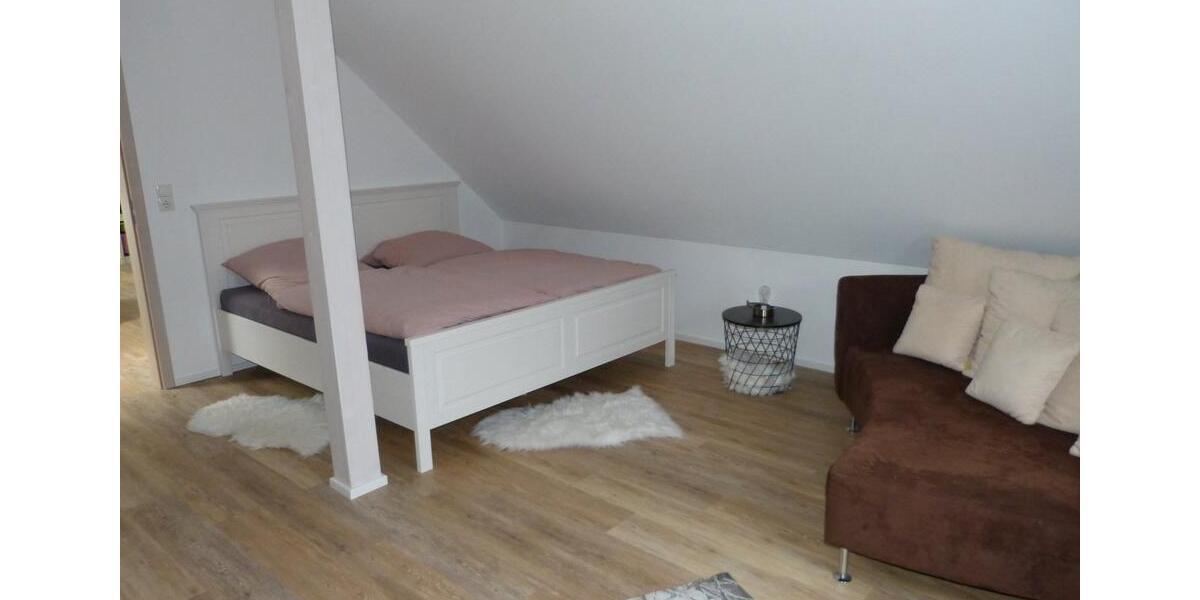 Dachgeschoßwohnung Zapfendorf - 5 Zimmer, 135 m&sup2;, 1.210&euro; | Angebot:26019917