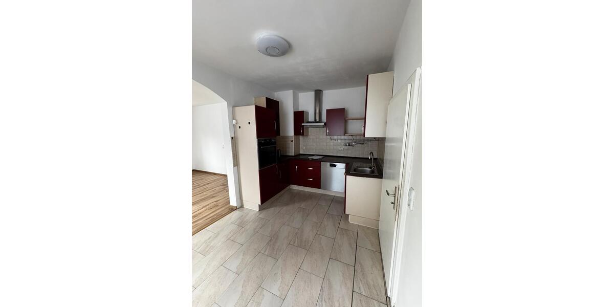 Mehrfamilienhaus, Wohnhaus Straubing - 4.5 Zimmer, 140 m&sup2;, 1.630&euro; | Angebot:24737871