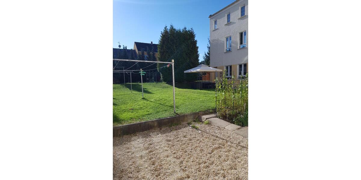 Etagenwohnung Glauchau - 4 Zimmer, 82 m&sup2;, 470&euro; | Angebot:24312491