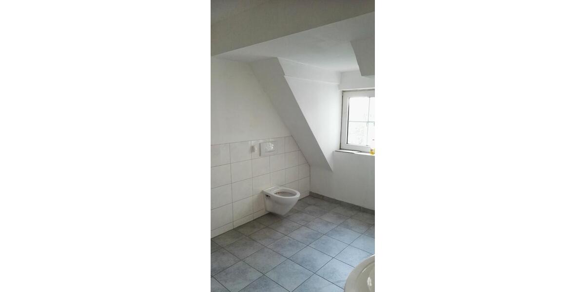 Dachgeschoßwohnung Winterlingen - 3 Zimmer, 75 m&sup2;, 570&euro; | Angebot:25394824