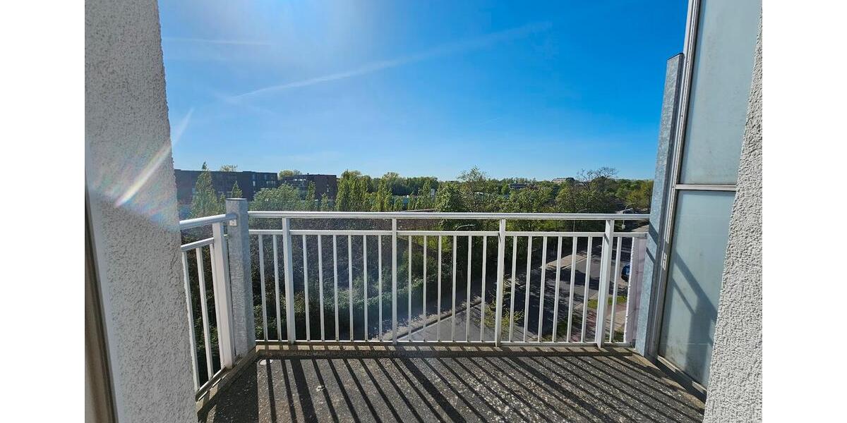 Etagenwohnung Pinneberg - 2 Zimmer, 64 m&sup2;, 763&euro; | Angebot:26493568