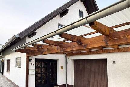 Großzügiges Einfamilienhaus mit eigenem Garten in Großen-Buseck 5 zimmer