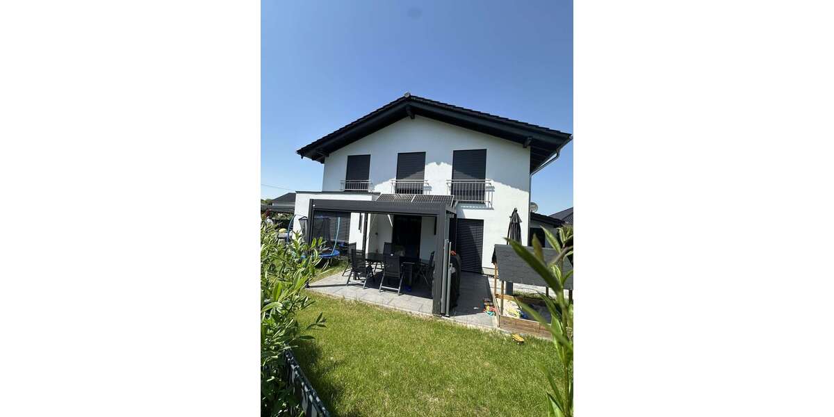 Einfamilienhaus Sankt Katharinen (Landkreis Neuwied) - 7 Zimmer, 180 m&sup2;, 2.950&euro; | Angebot:26732666