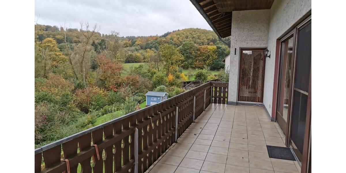 Großzügige 4-Zimmer-Wohnung mit Süd-Balkon in Delliehausen Uslar 4 zimmer