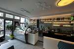 Eiscafé mit großer Terrasse in guter Lage zimmer