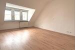 Dachgeschoßwohnung Altdorf bei Nürnberg - 4 Zimmer, 125 m&sup2;, 1.175&euro; | Angebot:24813547