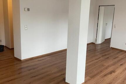 Wohnung Zella-Mehlis Mehlis - 3.5 Zimmer, 100 m&sup2;, 650&euro; | Angebot:25942193
