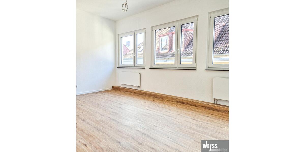 Etagenwohnung Würzburg - 3 Zimmer, 115 m&sup2;, 2.013&euro; | Angebot:25045072