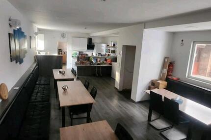 Gemeindecafe, Betreiber, Mitarbeiter oder mieten des Lokals zimmer