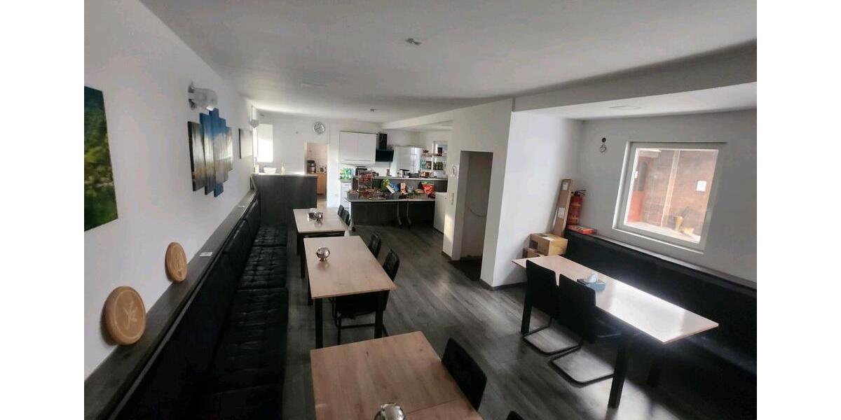 Gemeindecafe, Betreiber, Mitarbeiter oder mieten des Lokals zimmer