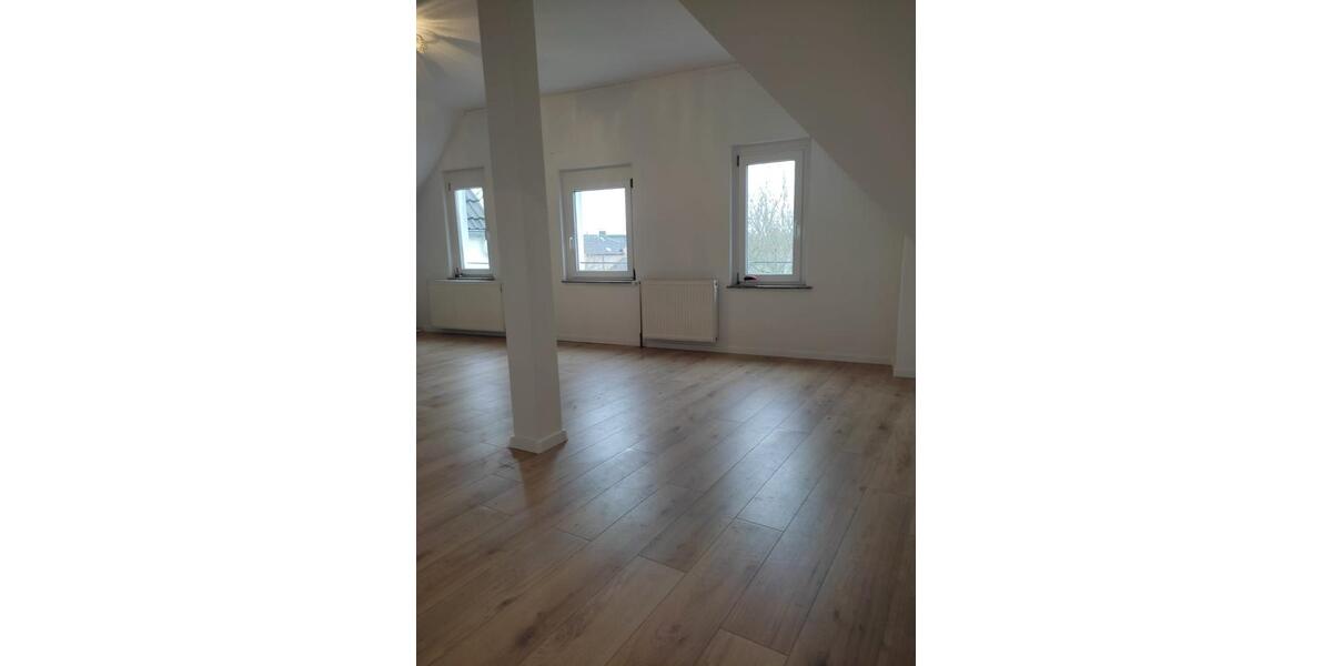 Sanierte 4 Dachgeschosswohnung mit Gartenabteil in Herne 4 zimmer